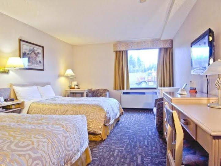 Crestwood Hotel Hinton Buitenkant foto